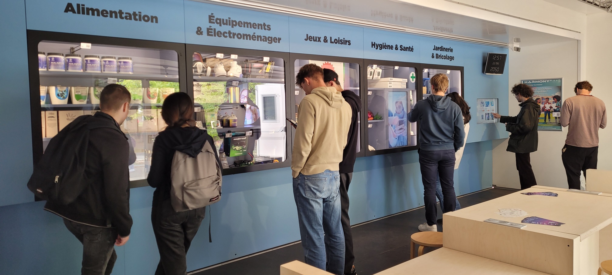 Boutique fiction_ credit Instant Science_25 (1).jpg (467 KB)