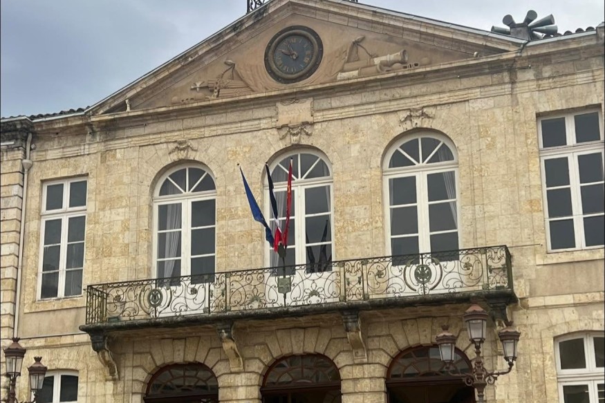 Obsèques de Lyhanna : les maires du Gers invités à observer un temps de recueillement et à mettre les drapeaux en berne vendredi
