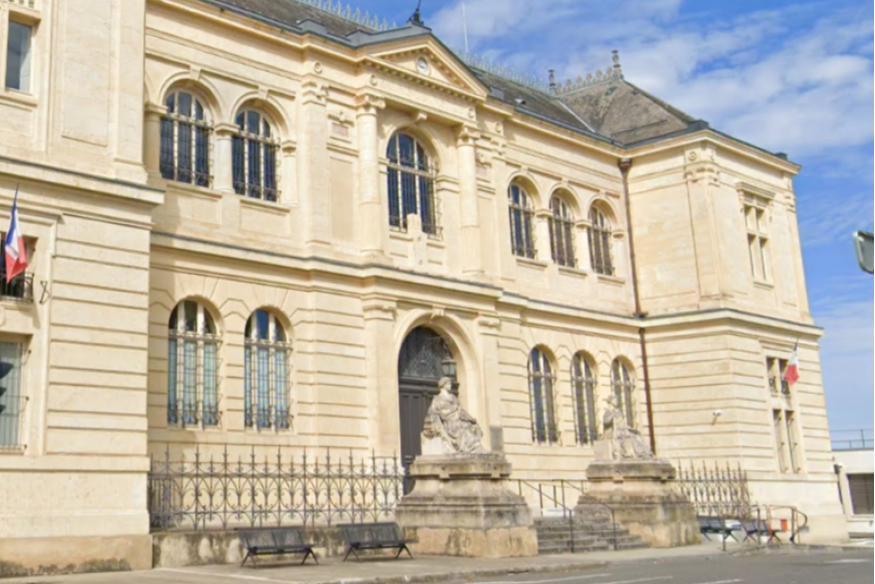 Gers : l'auteur d'une série de cambriolages dans des commerces à Lectoure, dont au bar-restaurant du Bastion, condamné à deux ans de prison ferme